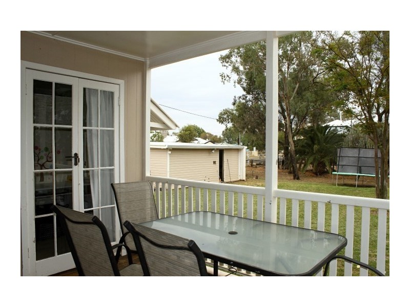 7-9 Ferrier Street, Roma QLD 4455