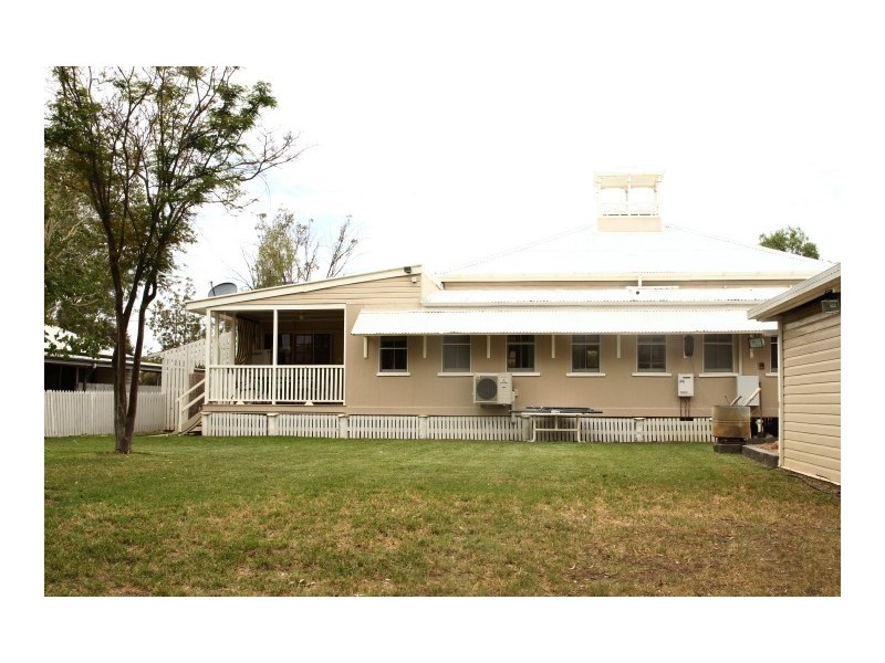 7-9 Ferrier Street, Roma QLD 4455