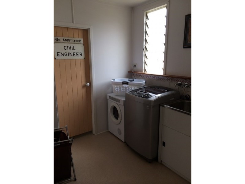 7-9 Ferrier Street, Roma QLD 4455