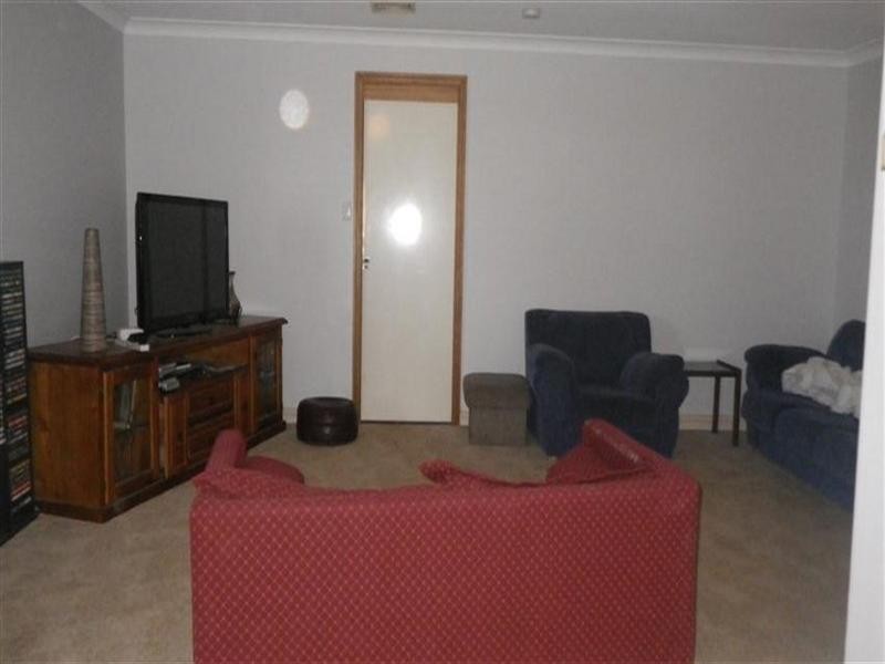 9 Rosedale Close, Roma QLD 4455