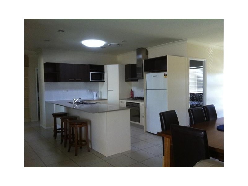 48a Roslyn Drive, Roma QLD 4455