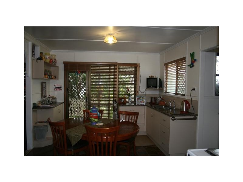 120 Currey Street, Roma QLD 4455