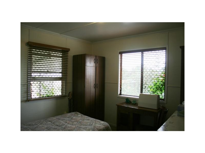 120 Currey Street, Roma QLD 4455