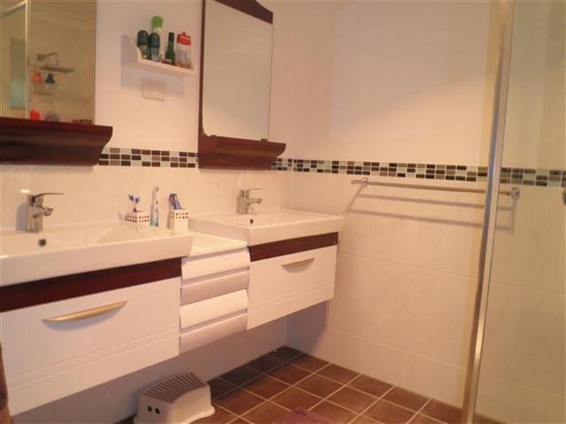 28 Hadwen Road, Roma QLD 4455