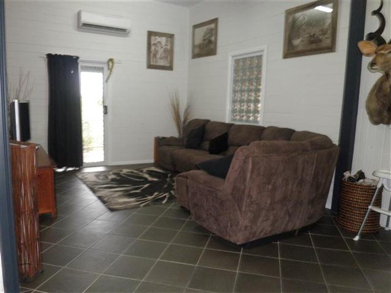 28 Hadwen Road, Roma QLD 4455