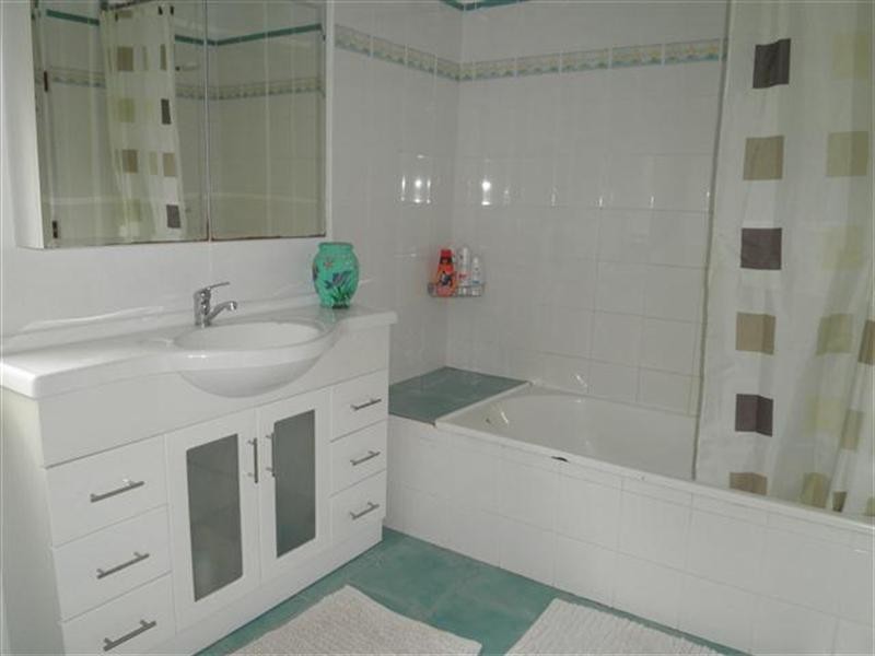 28 Hadwen Road, Roma QLD 4455