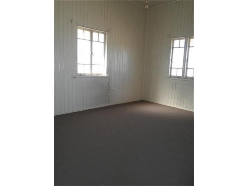 1a Lovell Street, Roma QLD 4455