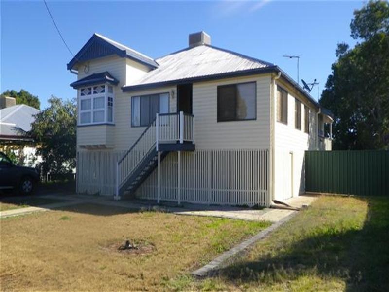 57 Gregory Street, Roma QLD 4455