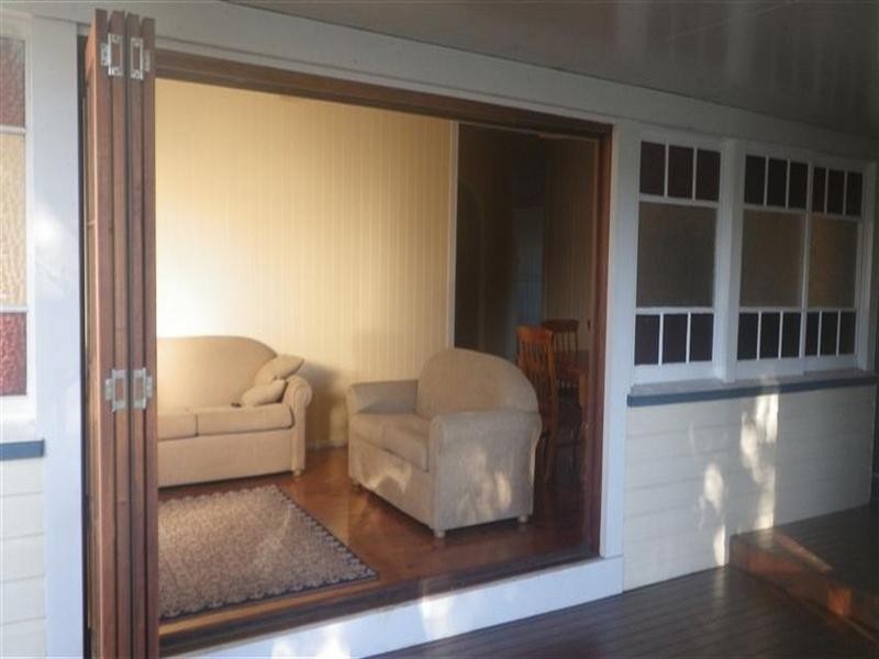 57 Gregory Street, Roma QLD 4455