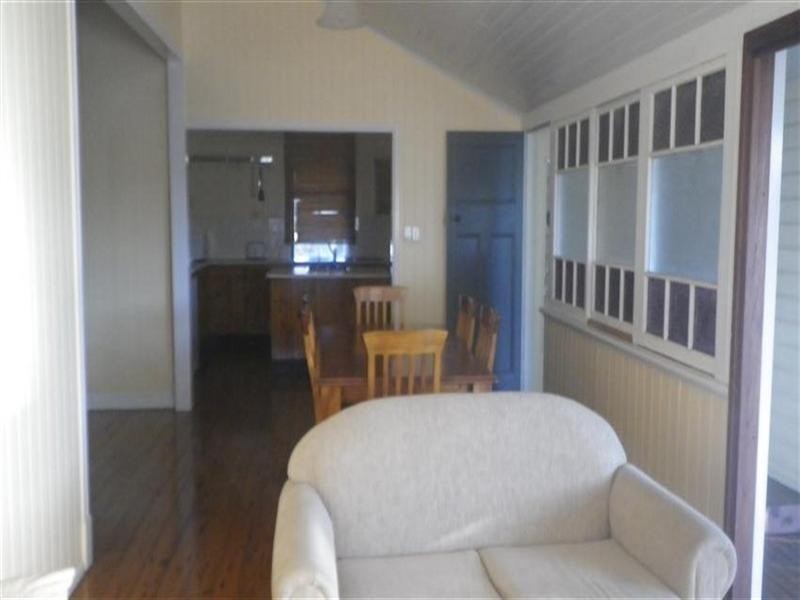 57 Gregory Street, Roma QLD 4455