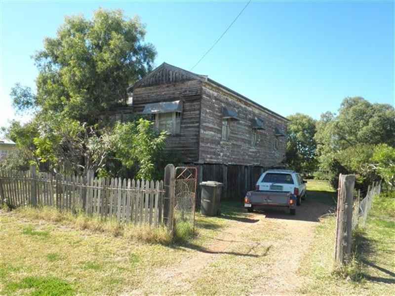 64-66 Gregory Street, Roma QLD 4455