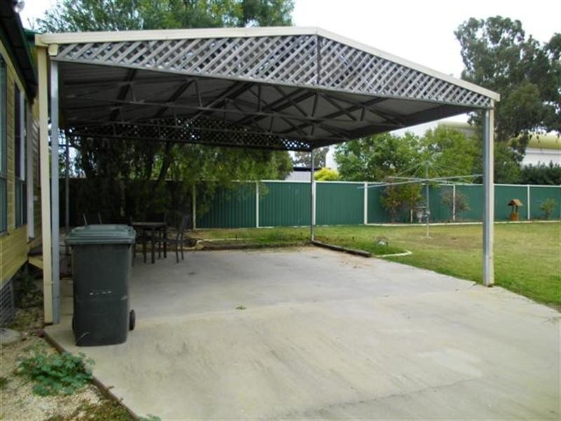 31 Hoffman Street, Roma QLD 4455