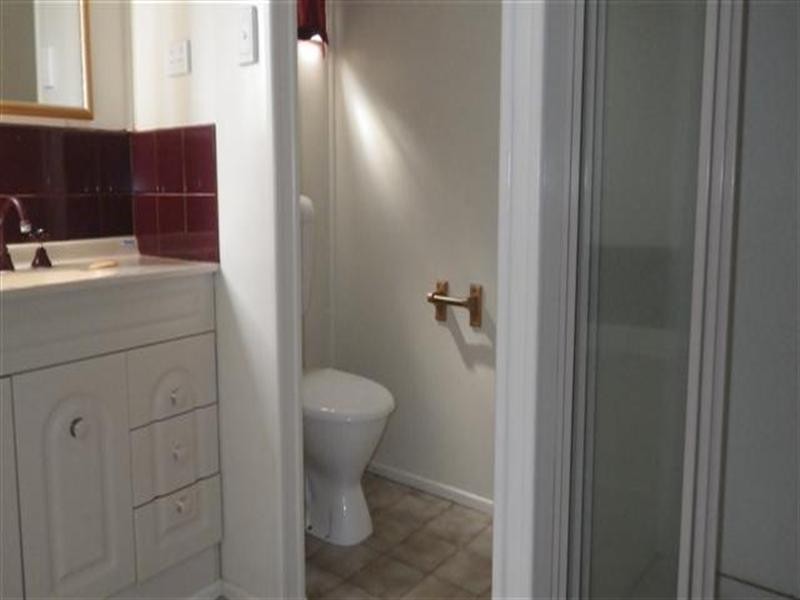 31 Hoffman Street, Roma QLD 4455