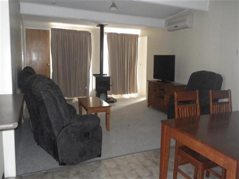 31 Hoffman Street, Roma QLD 4455