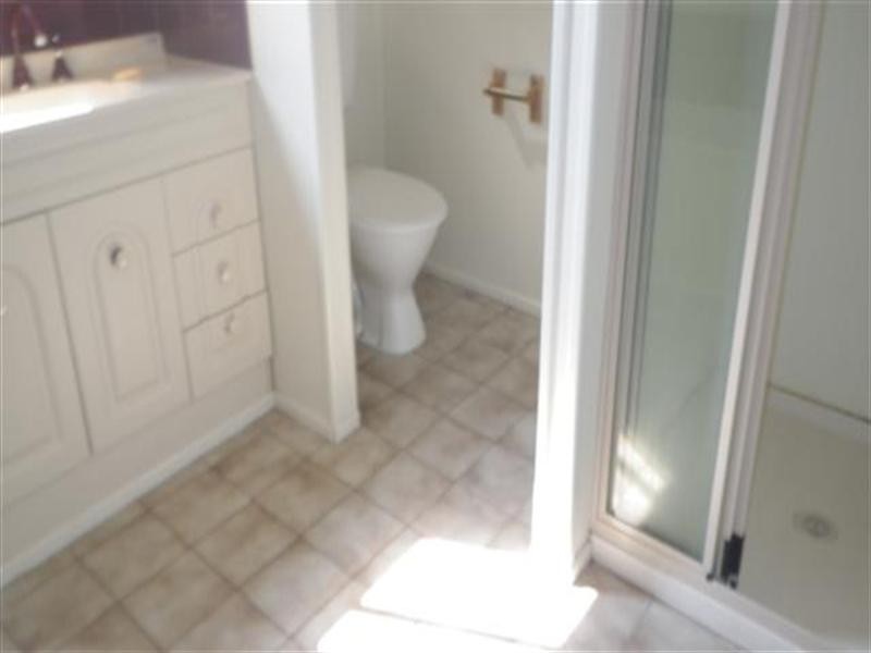 31 Hoffman Street, Roma QLD 4455