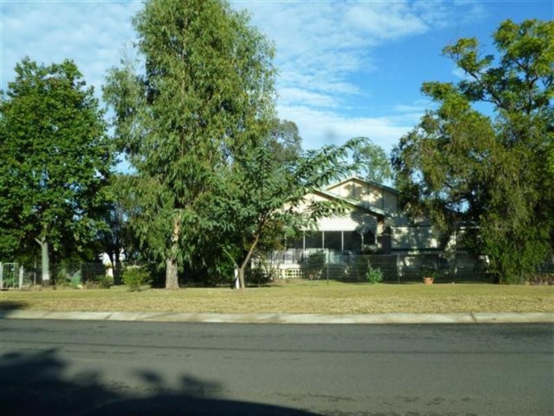 7 Dawson Street, Taroom QLD 4420