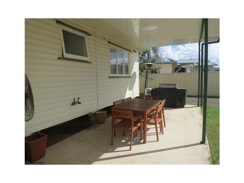 11 Saunders Street, Roma QLD 4455