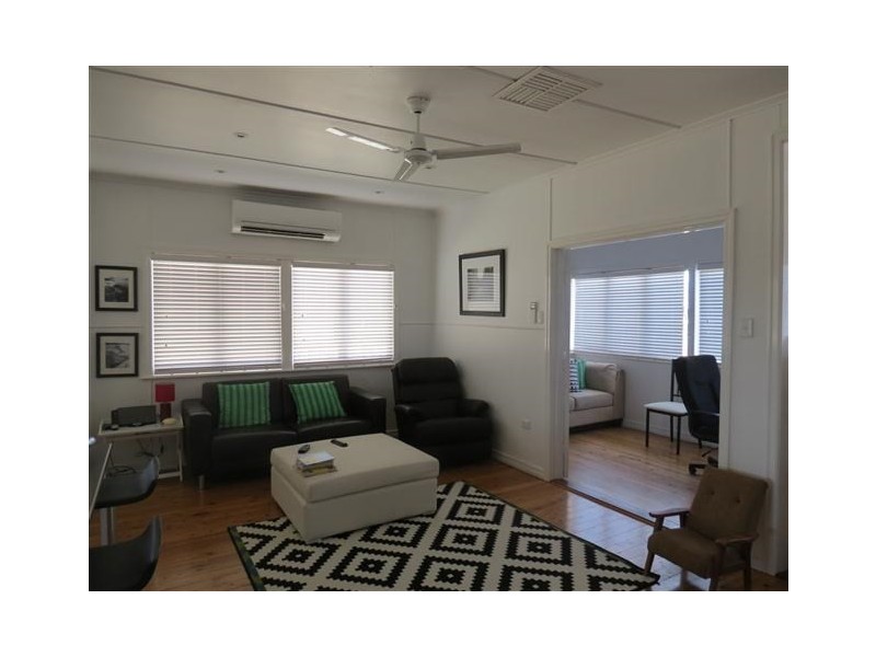 11 Saunders Street, Roma QLD 4455