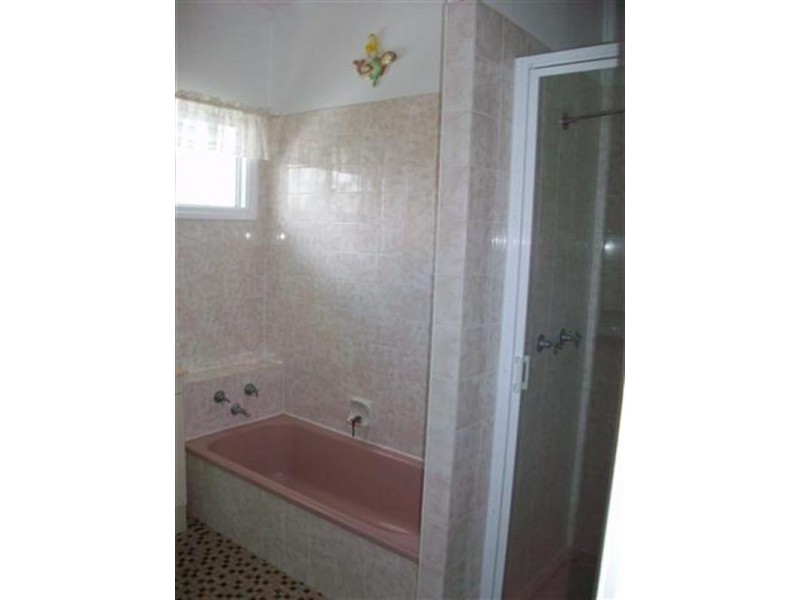 5 Fowles Street, Roma QLD 4455