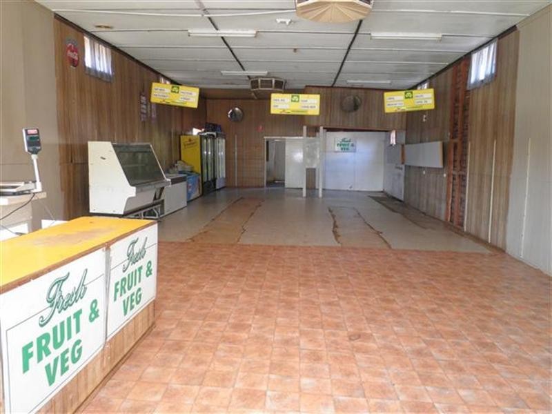 78-80 Burrowes and 2 Charlotte Sts, Surat QLD 4417