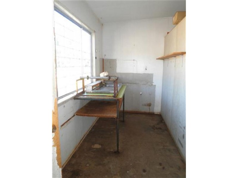 78-80 Burrowes and 2 Charlotte Sts, Surat QLD 4417