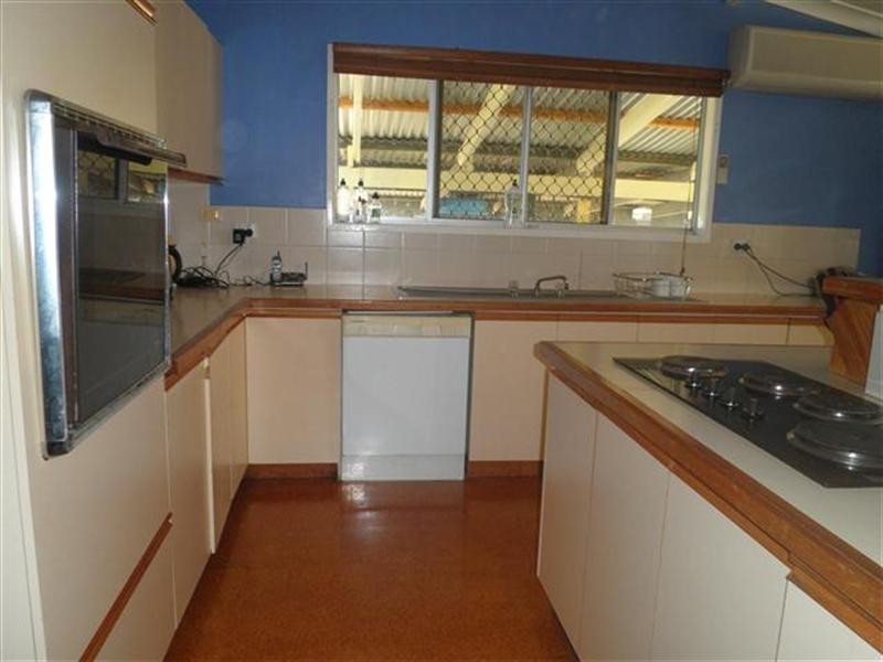 4 Wehl Street, Roma QLD 4455