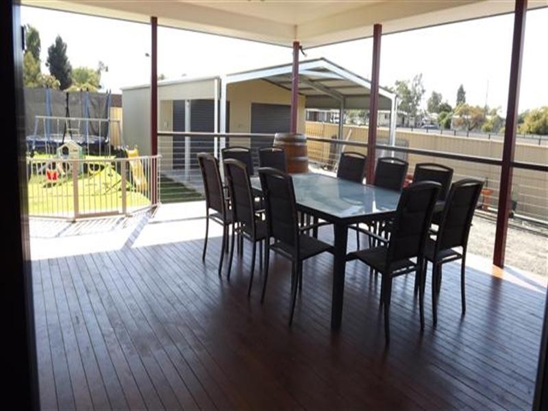 5 Beetson Drive, Roma QLD 4455