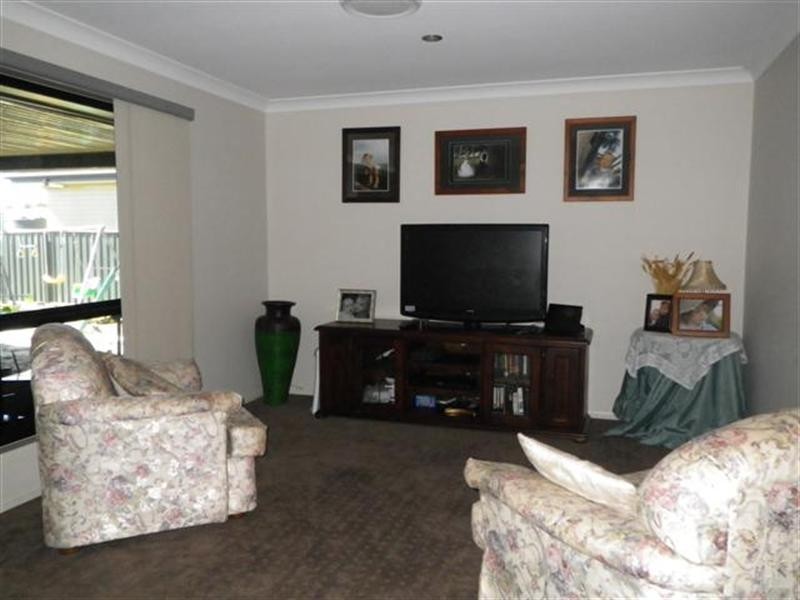7 Beetson Drive, Roma QLD 4455