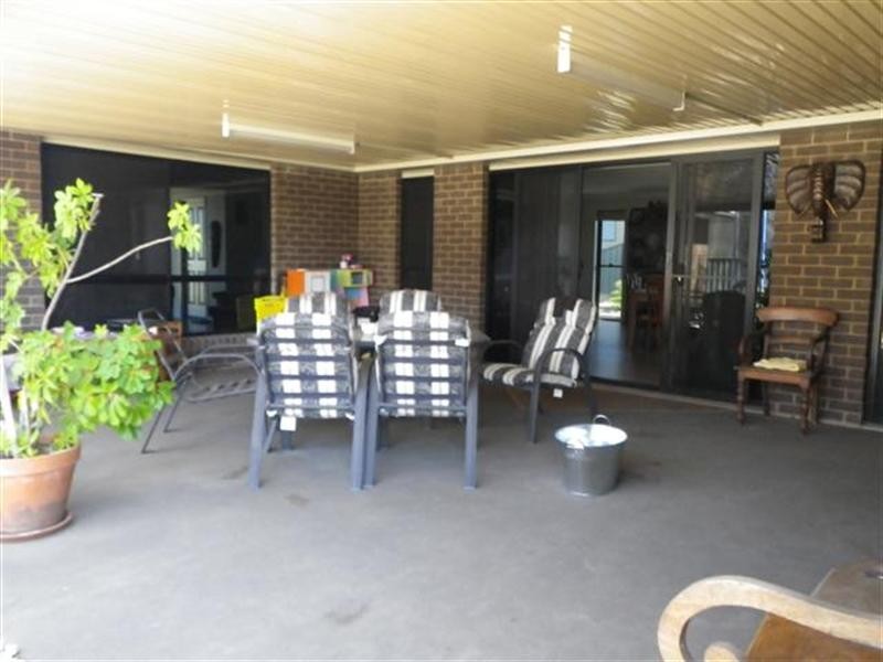 7 Beetson Drive, Roma QLD 4455