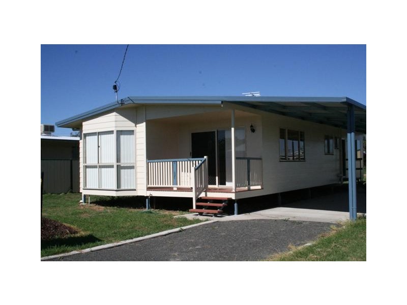 22 Luff Street, Roma QLD 4455
