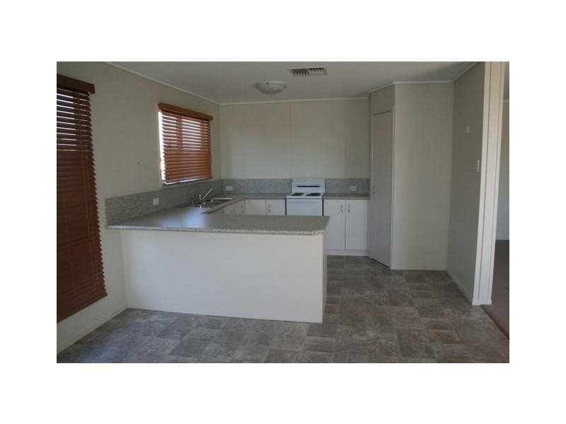 22 Luff Street, Roma QLD 4455