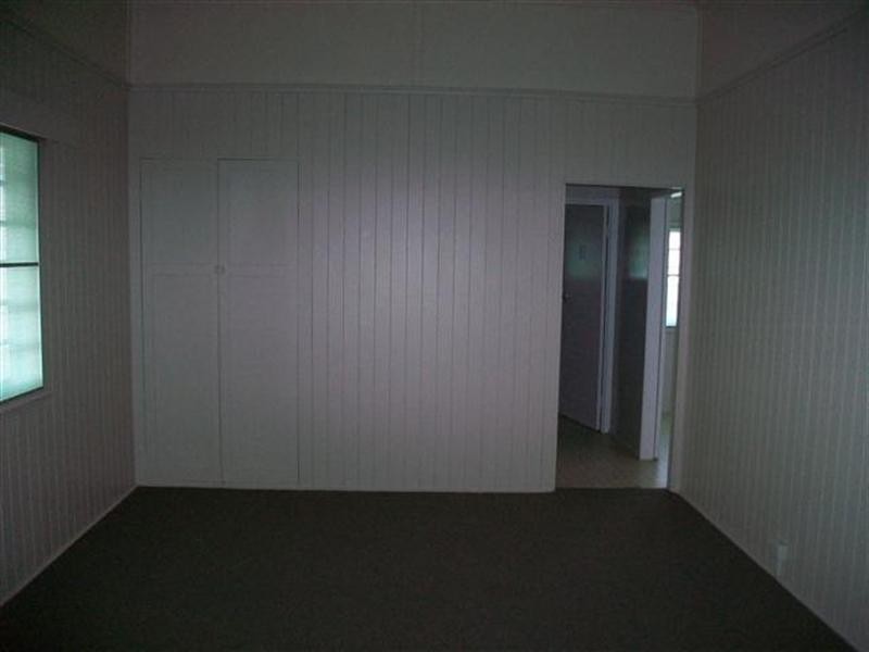 35 Bowen Street, Roma QLD 4455