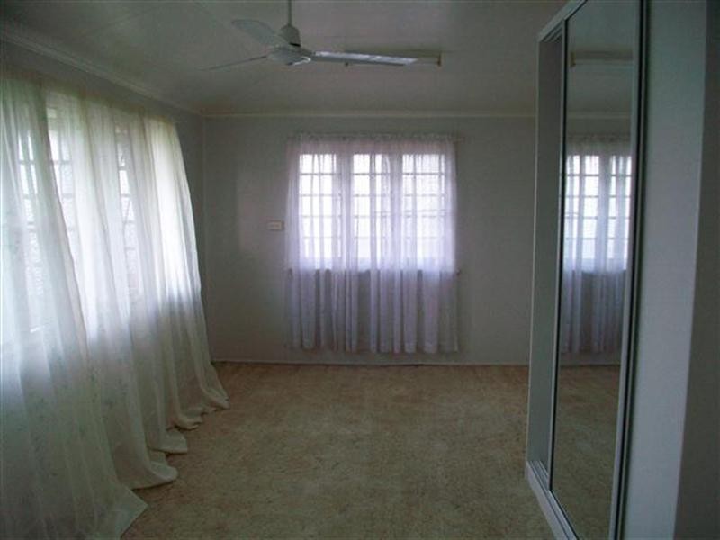 35 Bowen Street, Roma QLD 4455