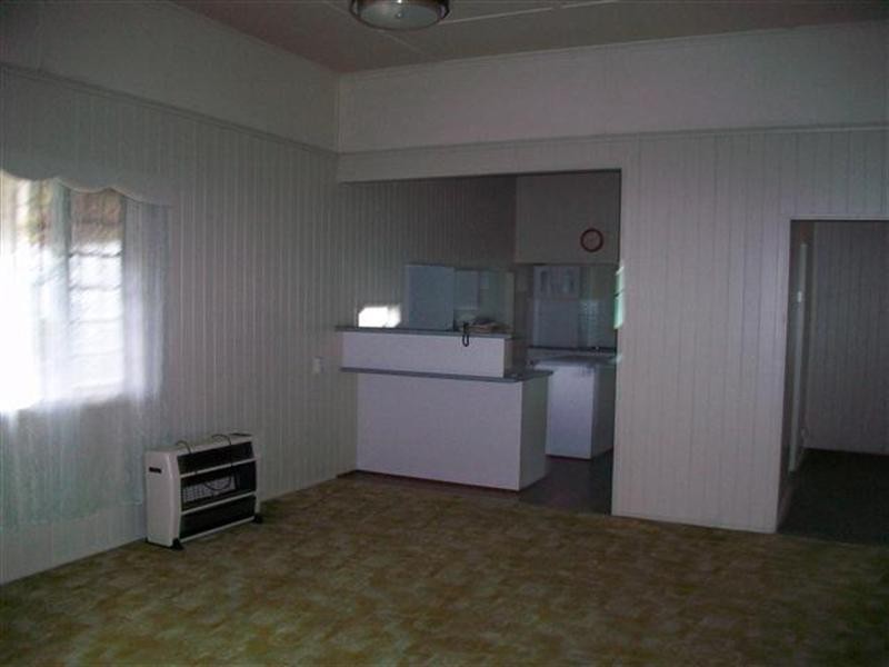 35 Bowen Street, Roma QLD 4455