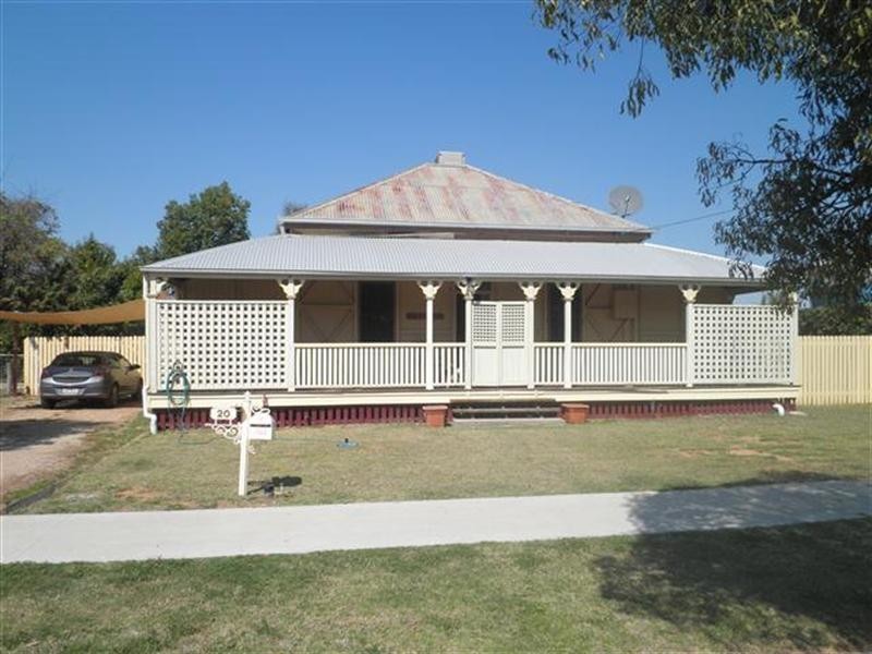 20 McDowall Street, Roma QLD 4455