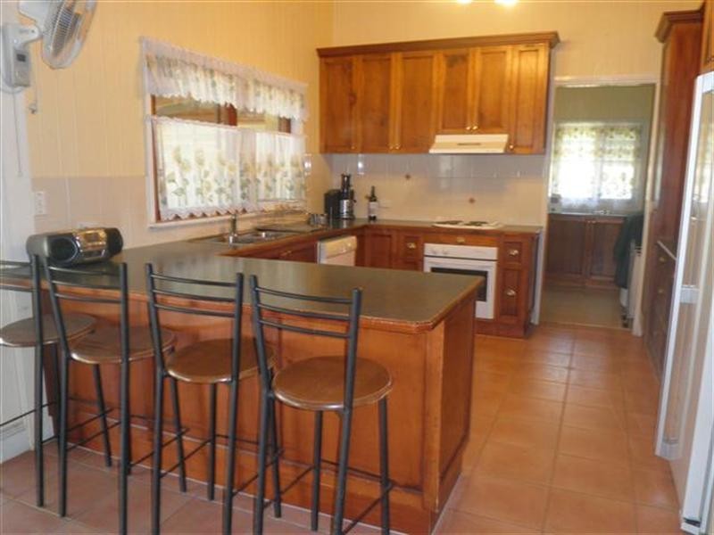 20 McDowall Street, Roma QLD 4455