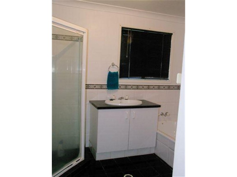 246 Bourne Drive, Roma QLD 4455