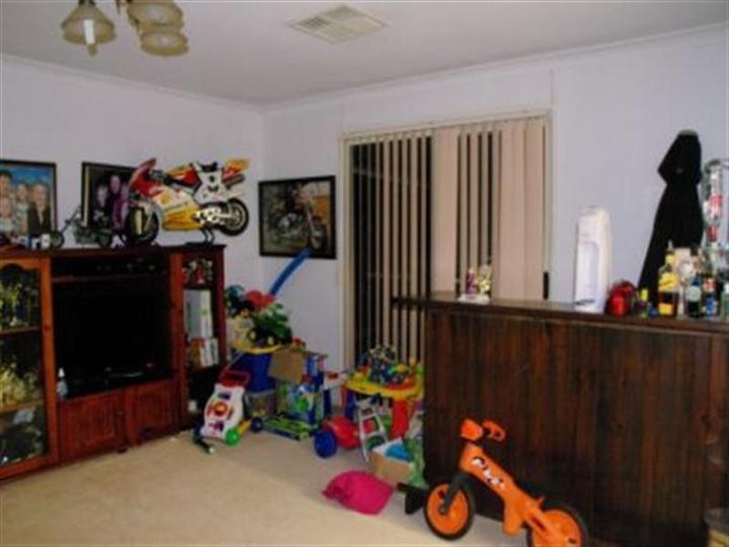 246 Bourne Drive, Roma QLD 4455