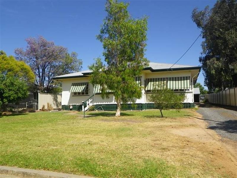 23 Feather Street, Roma QLD 4455
