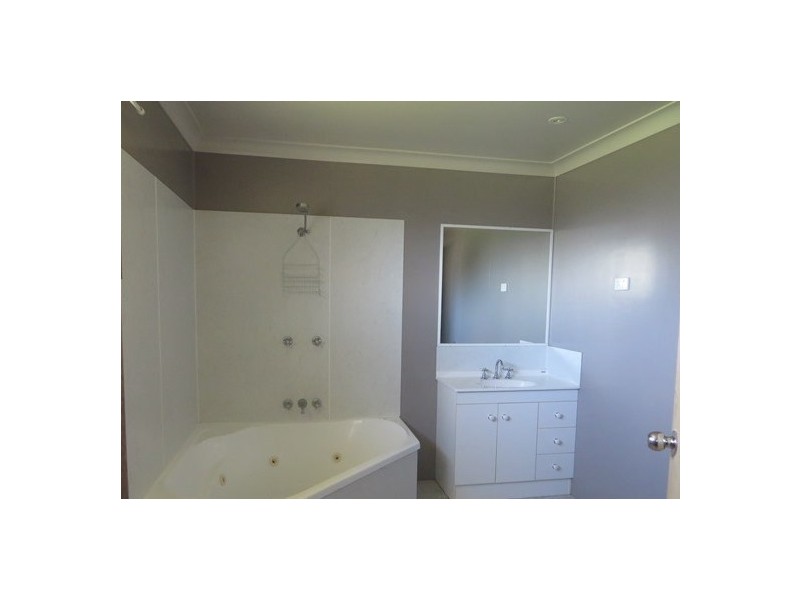 36 Conlan Street, Roma QLD 4455