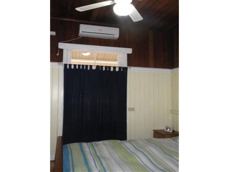 62 Raglan Street, Roma QLD 4455