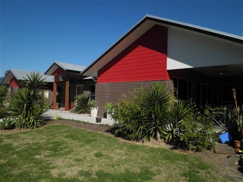 191 Charles, Roma QLD 4455