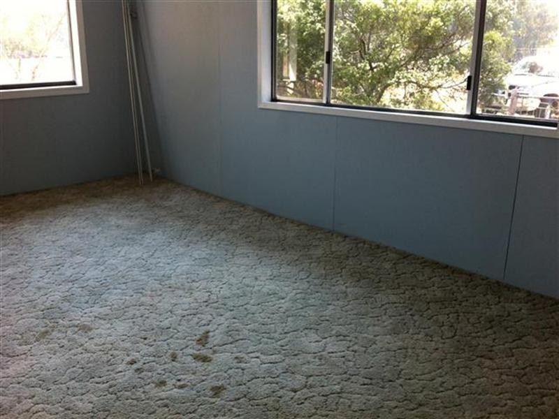 12 School Street, Amby QLD 4462