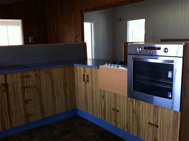 12 School Street, Amby QLD 4462