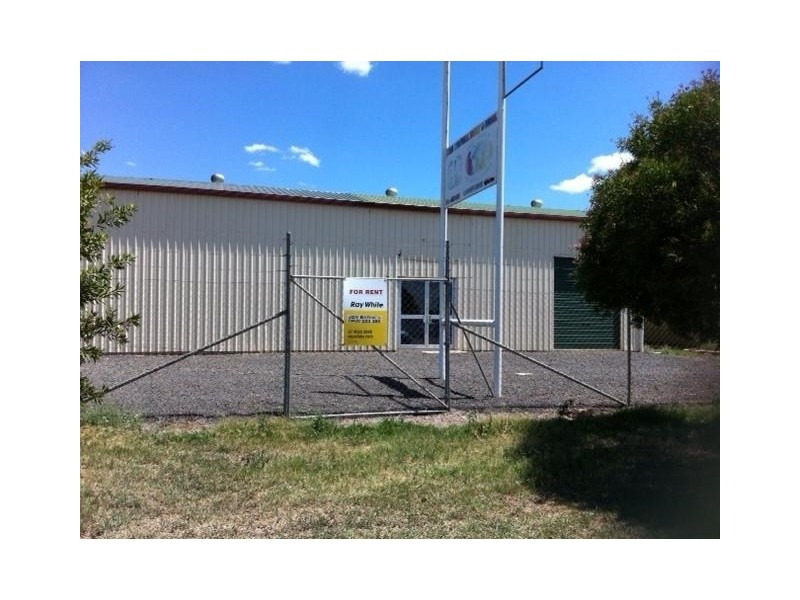 166 Raglan Street, Roma QLD 4455