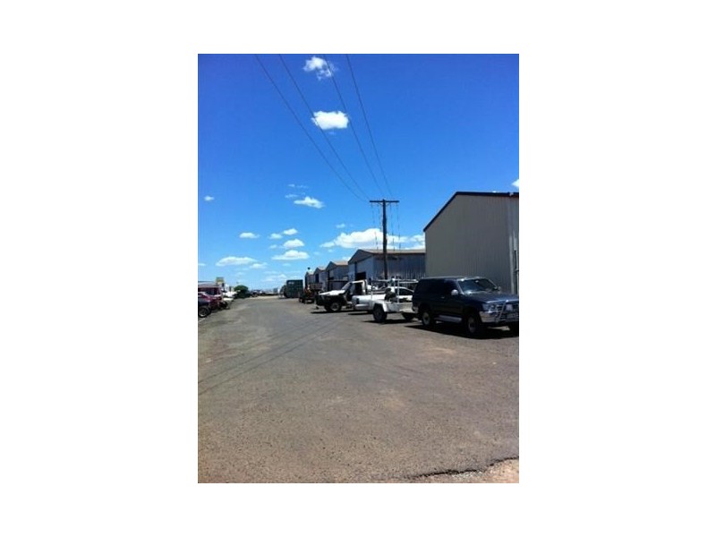 166 Raglan Street, Roma QLD 4455