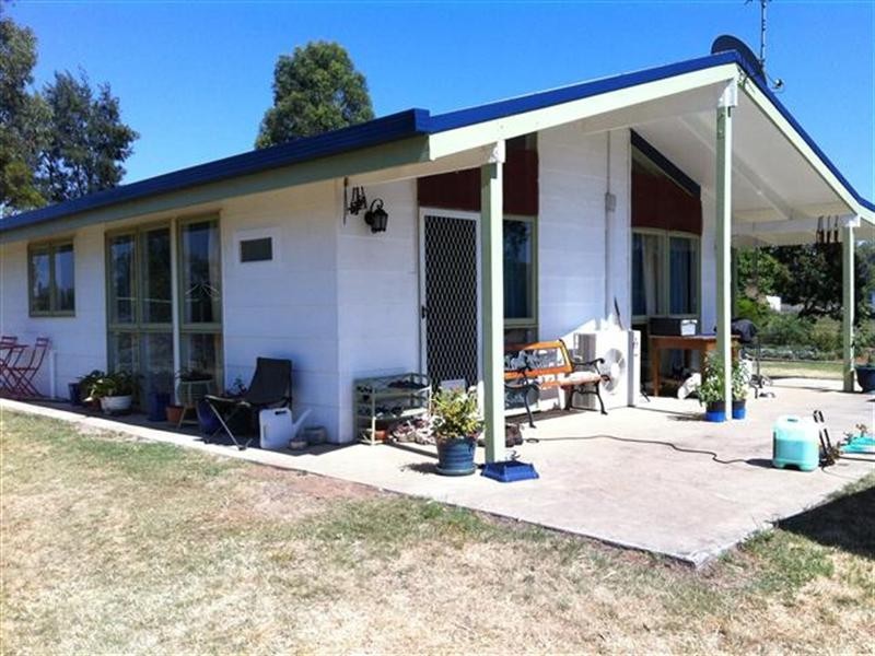 71 McPhie Street, Roma QLD 4455