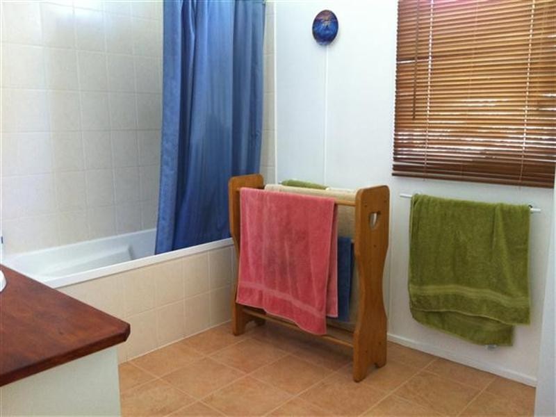 71 McPhie Street, Roma QLD 4455