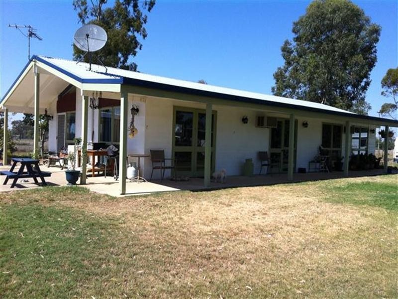 71 McPhie Street, Roma QLD 4455