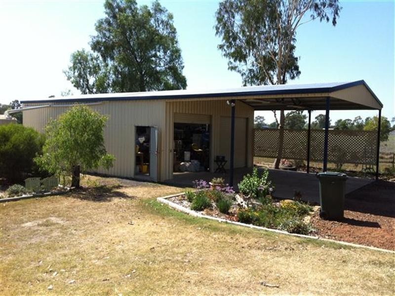 71 McPhie Street, Roma QLD 4455
